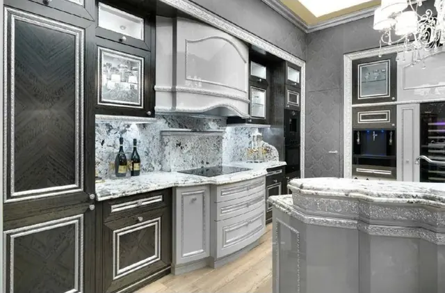 Kitchens KIT-13, Avantgarde